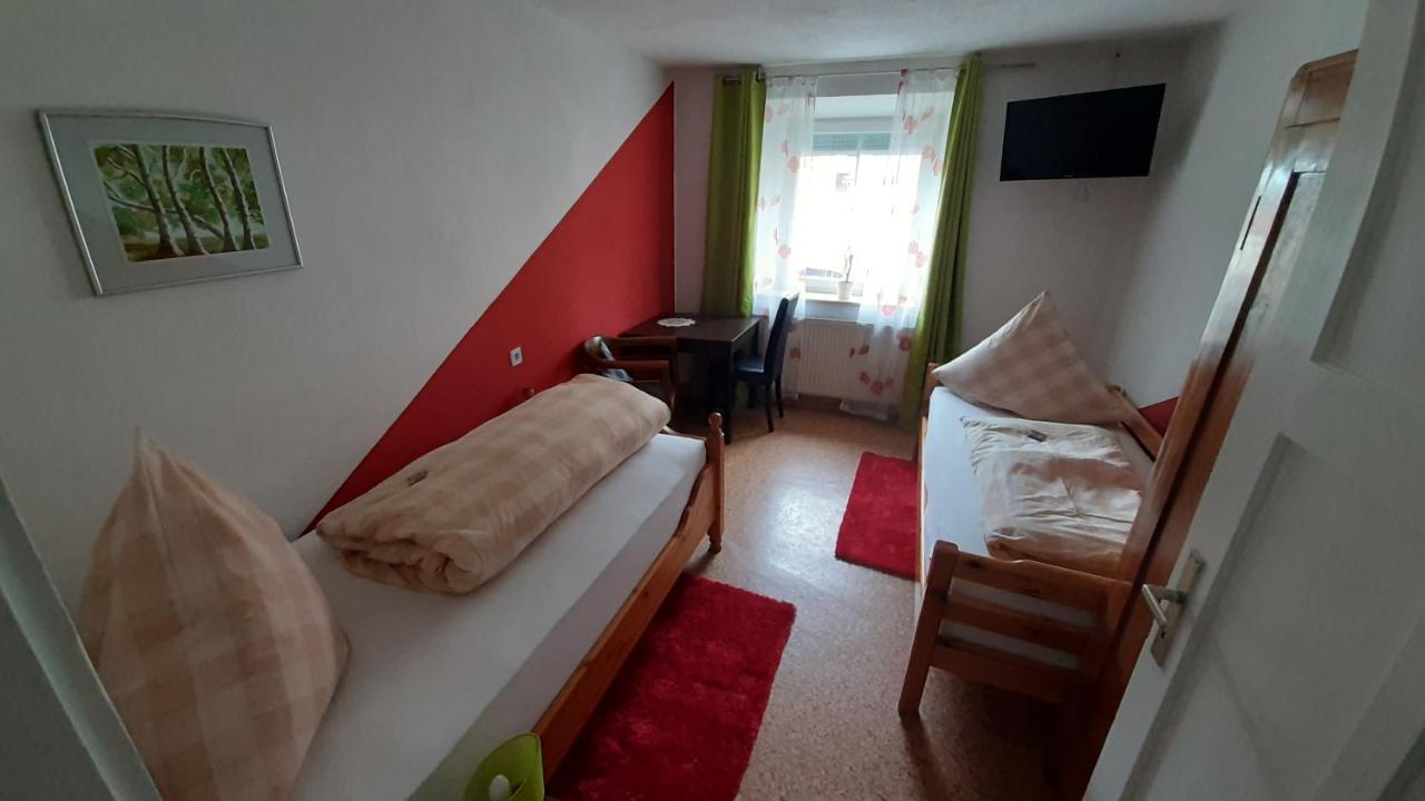 Apartmenthaus "Zum Birnbaum" Rosstal Exterior photo